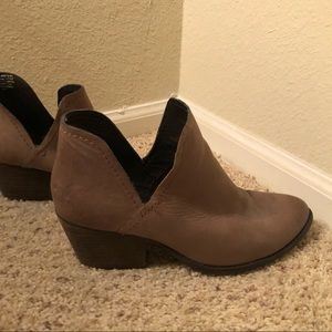 Adelphie Steve Madden booties. Excellent condition